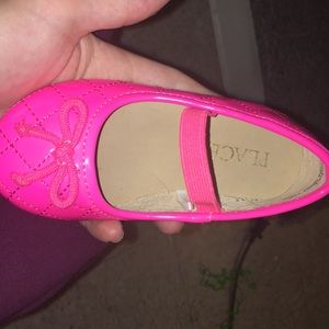 Never worn pink flats